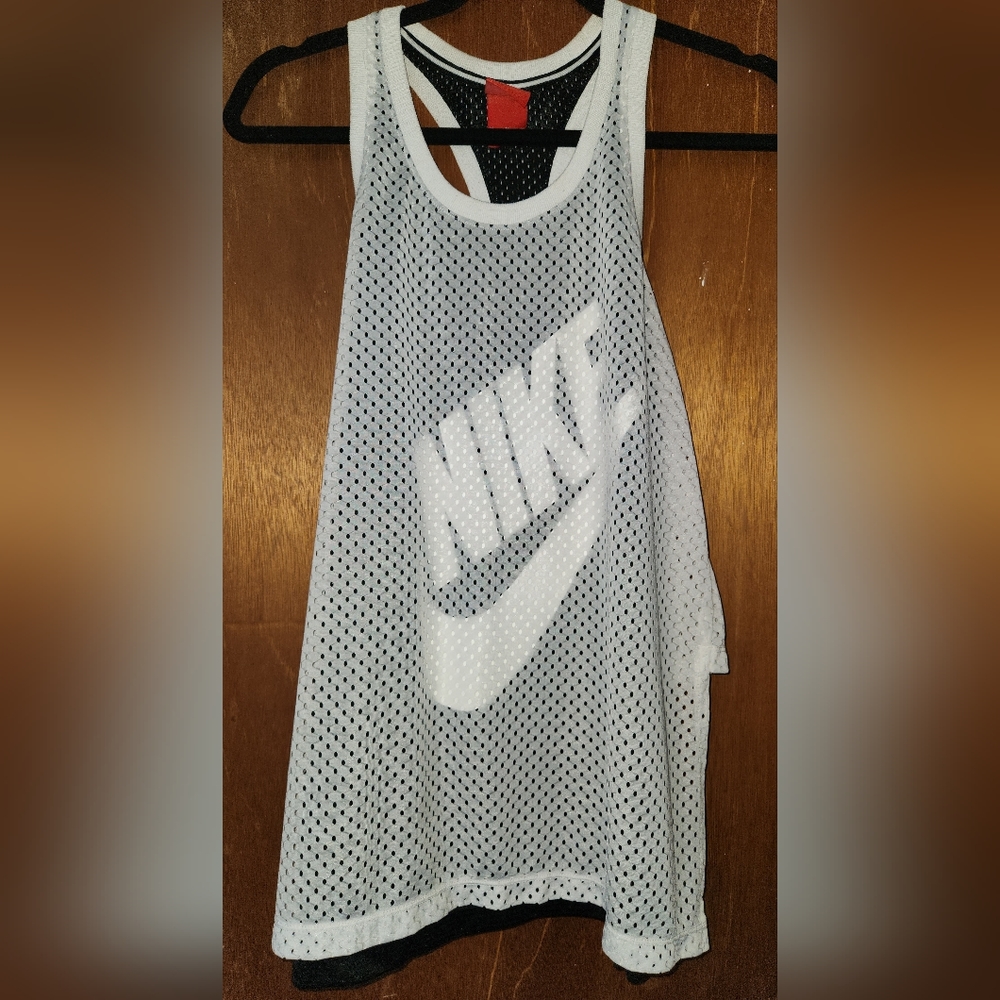 Nike tank top size M